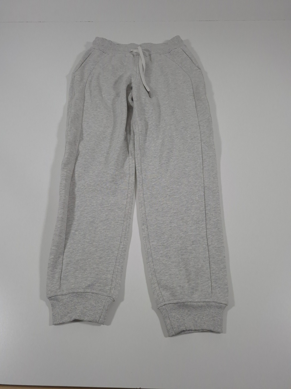 Lululemon Scuba High-Rise Jogger Women's Sz. 4 Gray Fleece Sweatpants